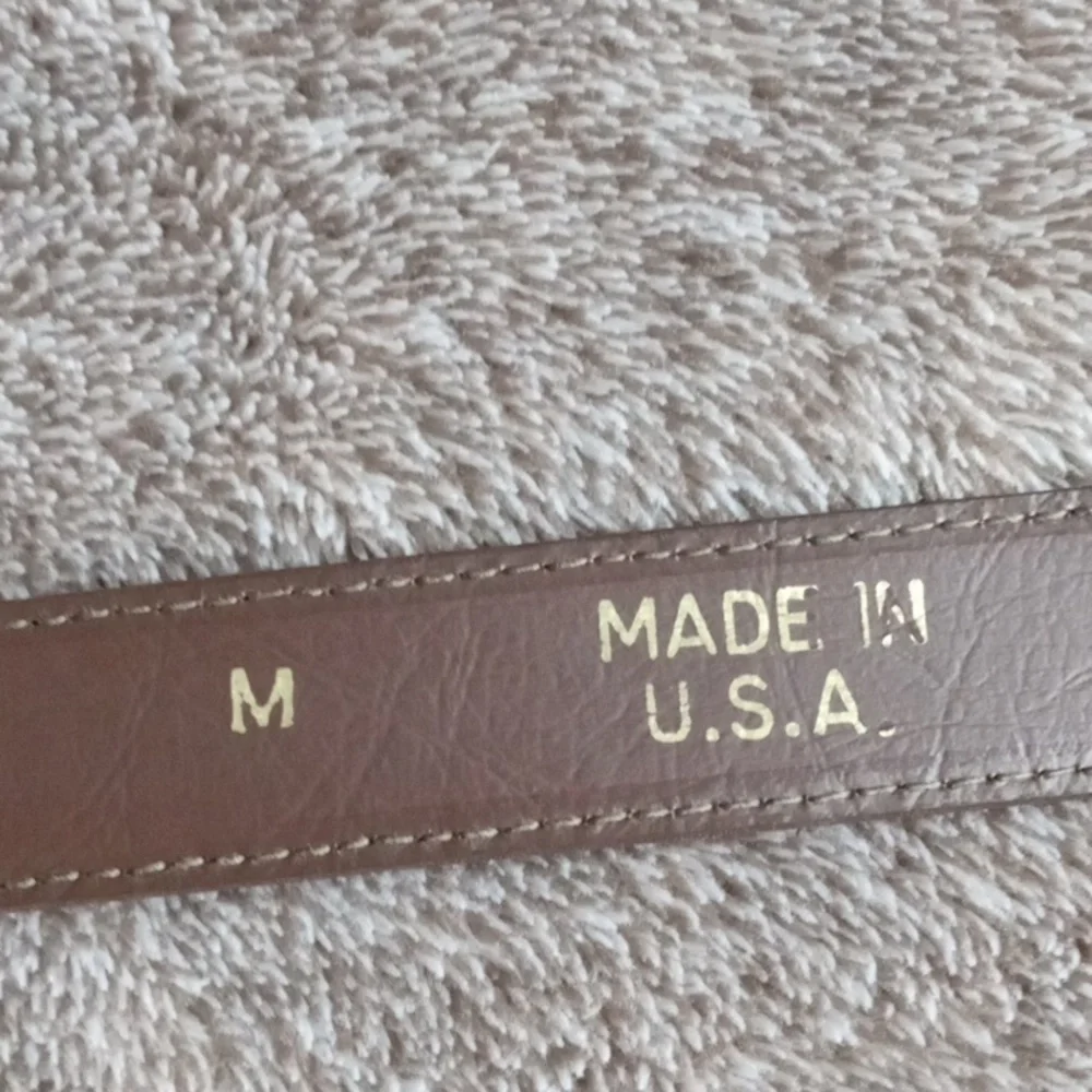 Mary McFadden snake print belt with silver tone buckle size medium 1